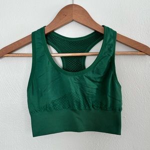 ProFit Seamless sports bra sz: Medium